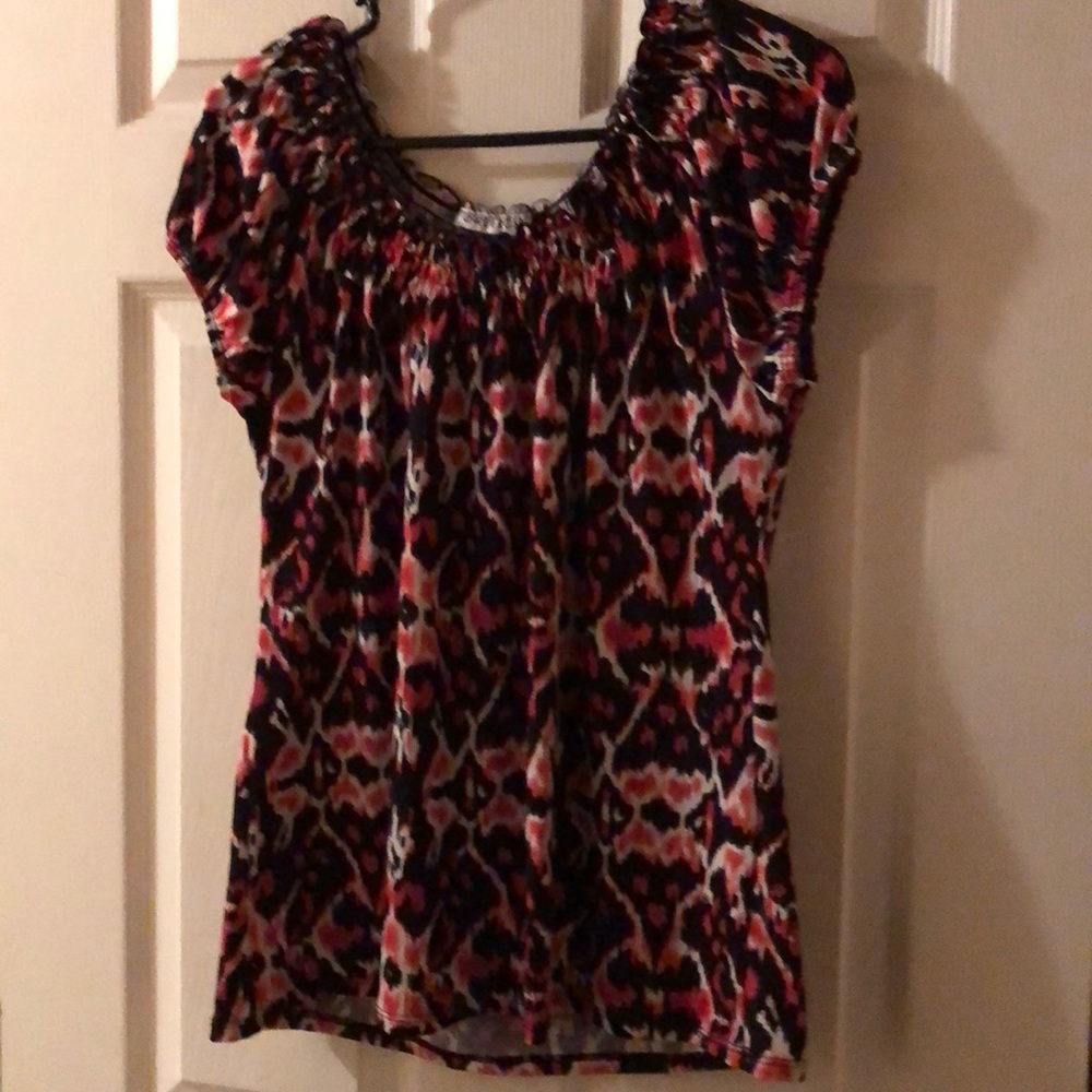 Short sleeve top